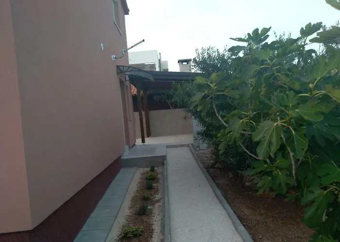 Tomek Apartment