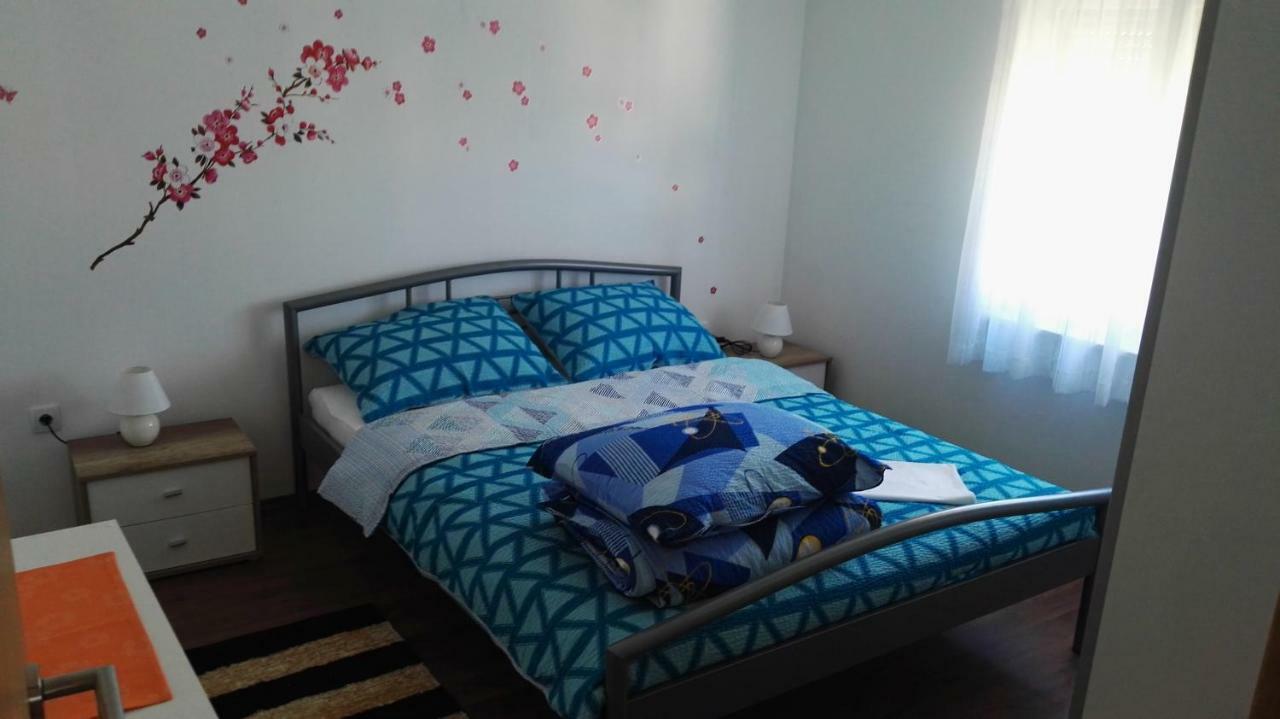 Apartma Tomek *